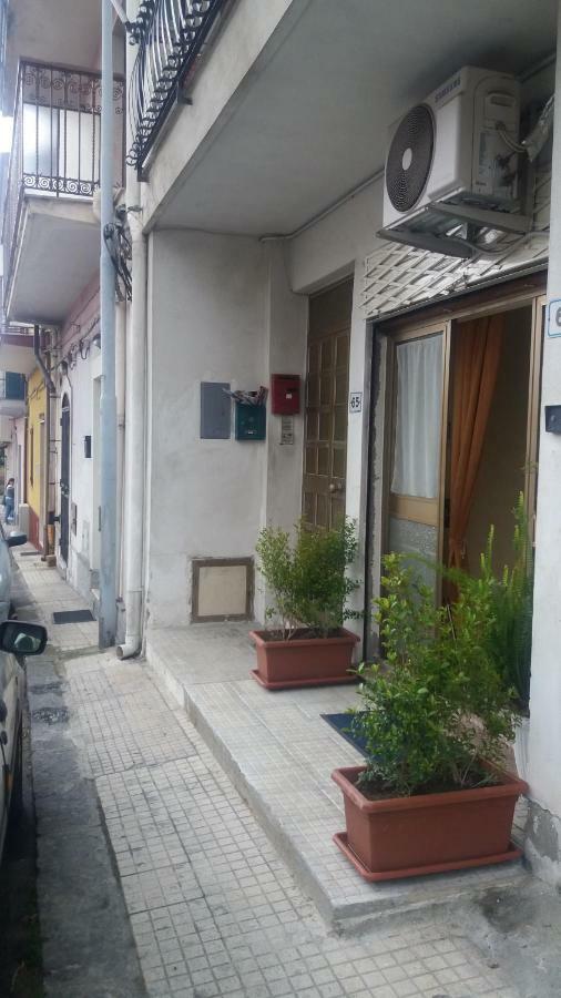 Appartement Il Guscio à Santa Teresa Di Riva Extérieur photo